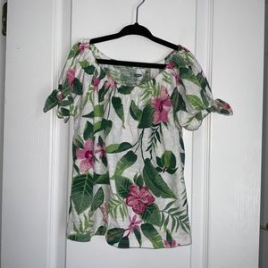 Old Navy Girls shirt 6-7Y